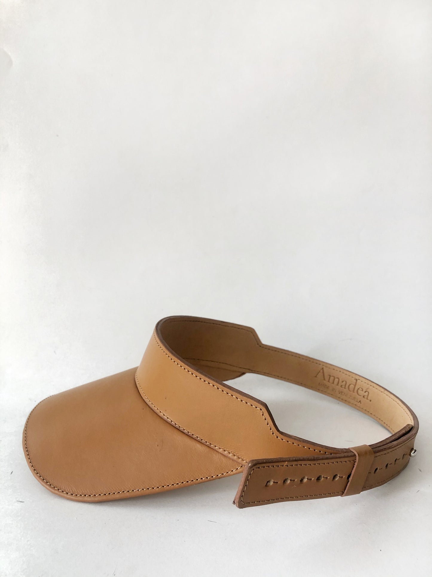 VISERA DE CUERO - CAMEL