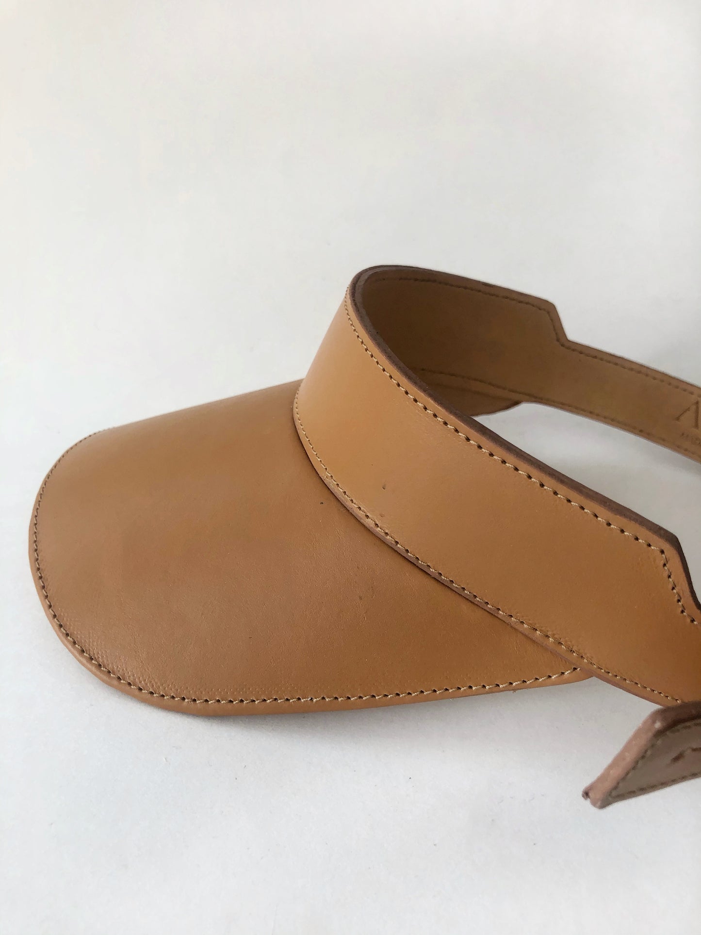 VISERA DE CUERO - CAMEL