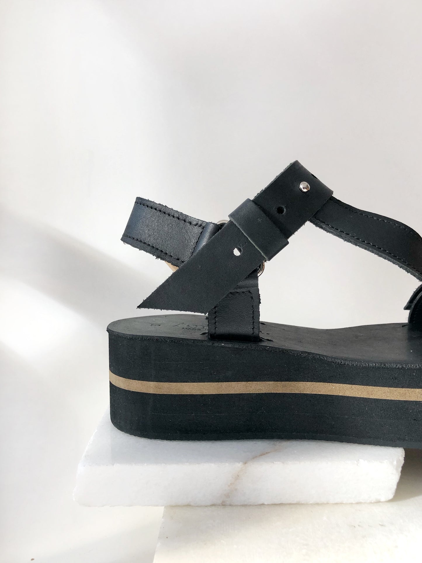 SEMI PLATAFORMA AVA / BLACK
