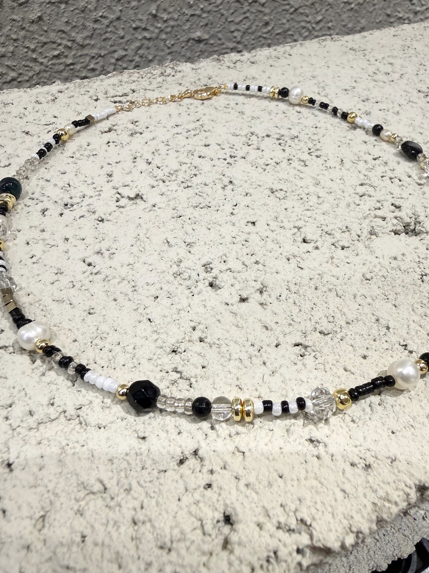 COLLAR PIEDRAS Y MOSTACILLA / MULTICOLOR - OJO CORAZON