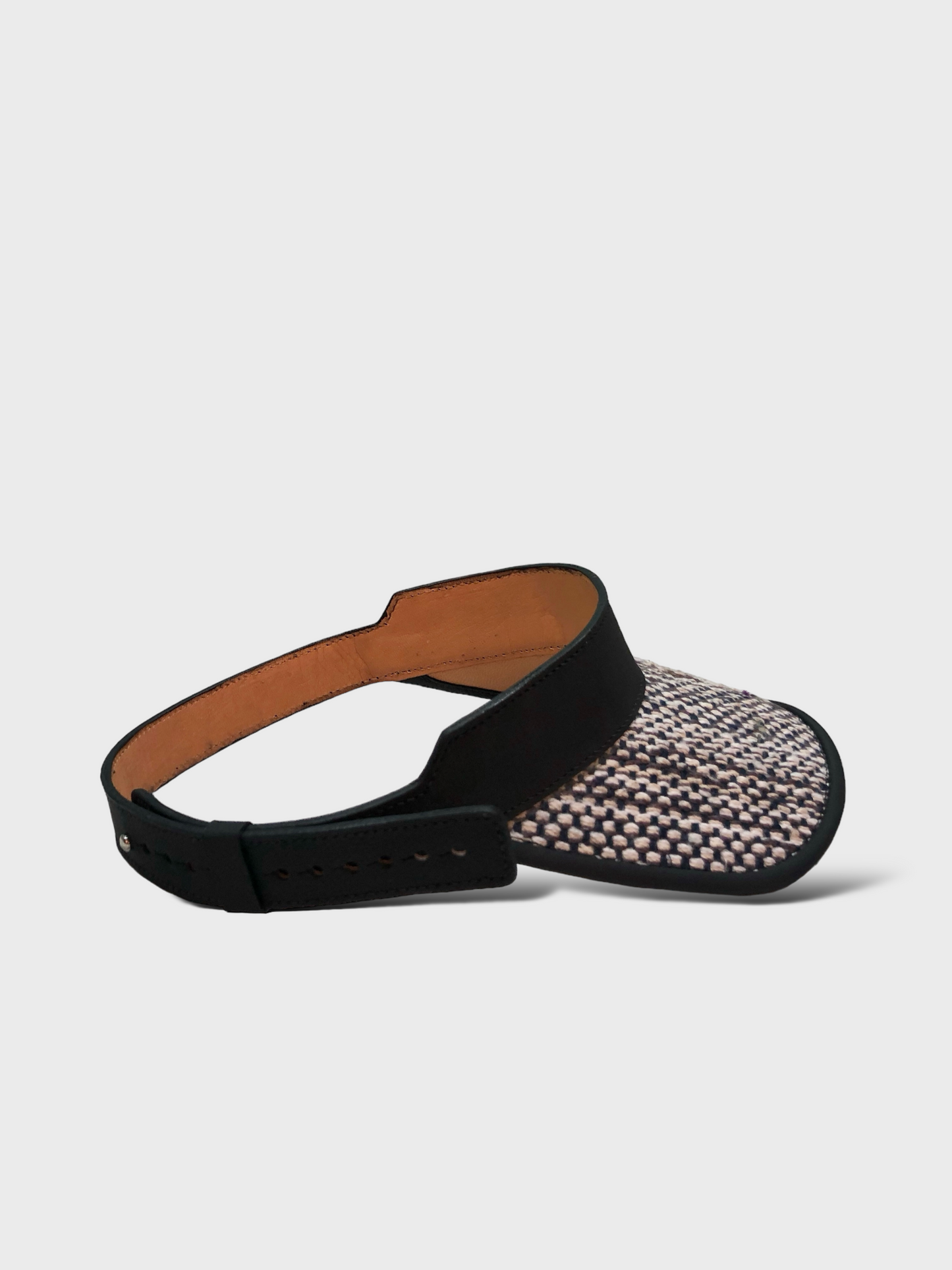 VISERA / ARTISANA - BLACK