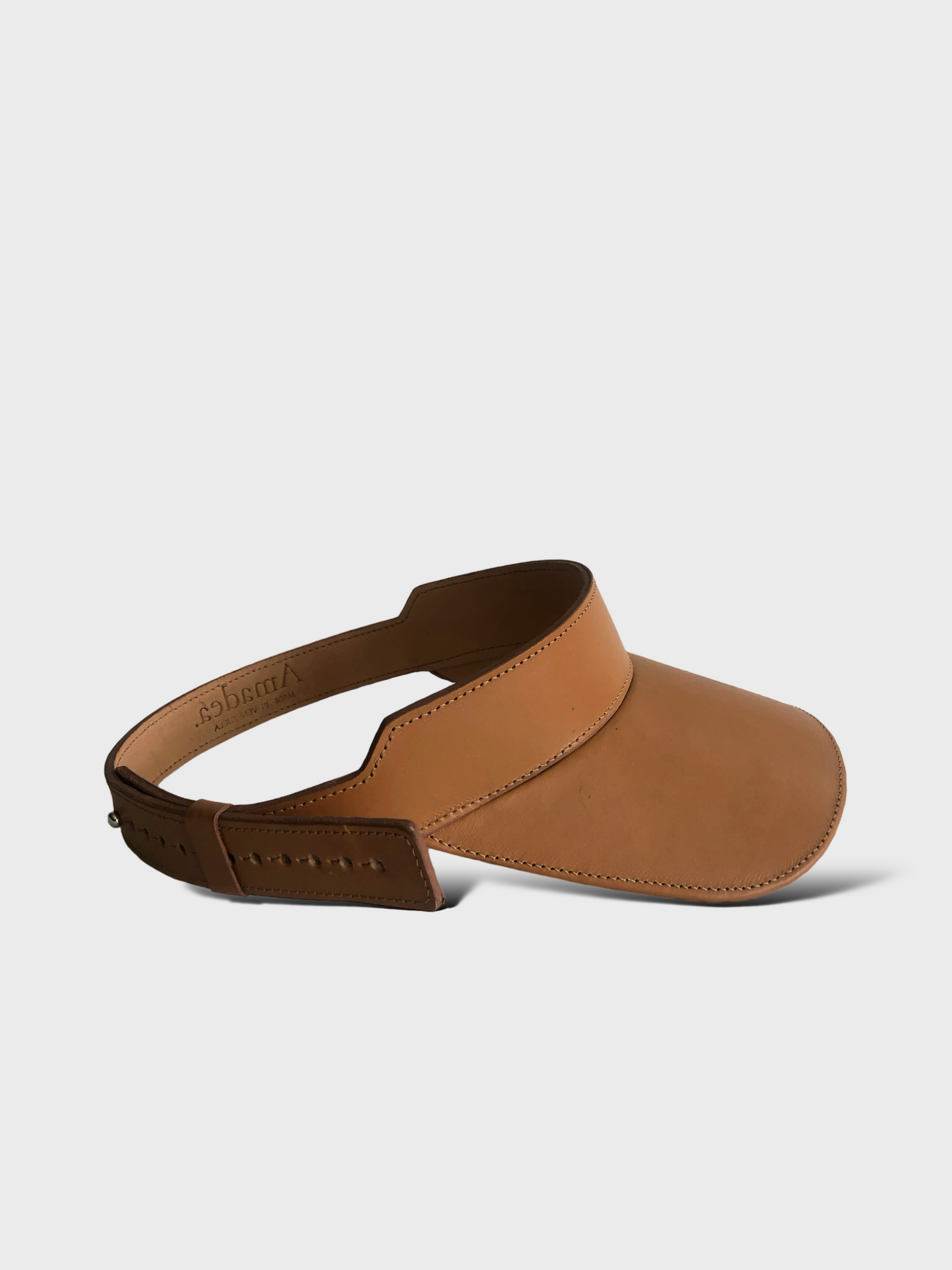 VISERA DE CUERO - CAMEL
