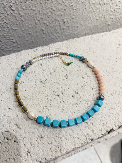 COLLAR PIEDRAS / MULTICOLOR - OJO CORAZON